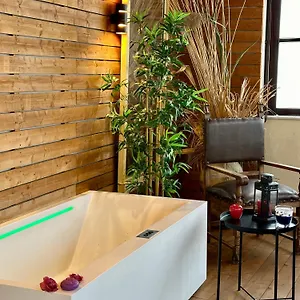 https://mimmos-house-2.sicilyhotelsitaly.net